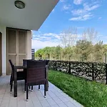 Villaggio Evanike Lägenhet