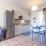 Lägenhet Villaggio Evanike