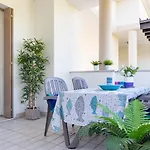 Villaggio Evanike Daire