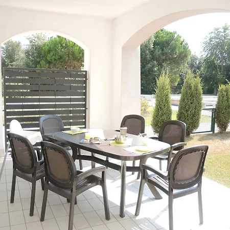 Villaggio Evanike Lägenhet *