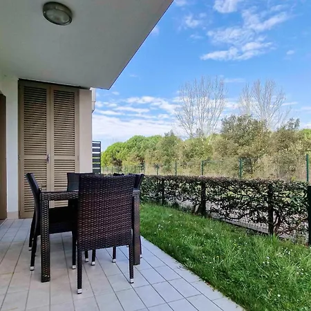 Villaggio Evanike Lägenhet