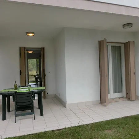 Villaggio Evanike Lägenhet