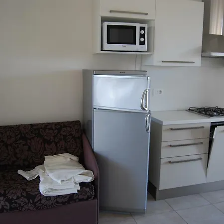 Villaggio Evanike דירה